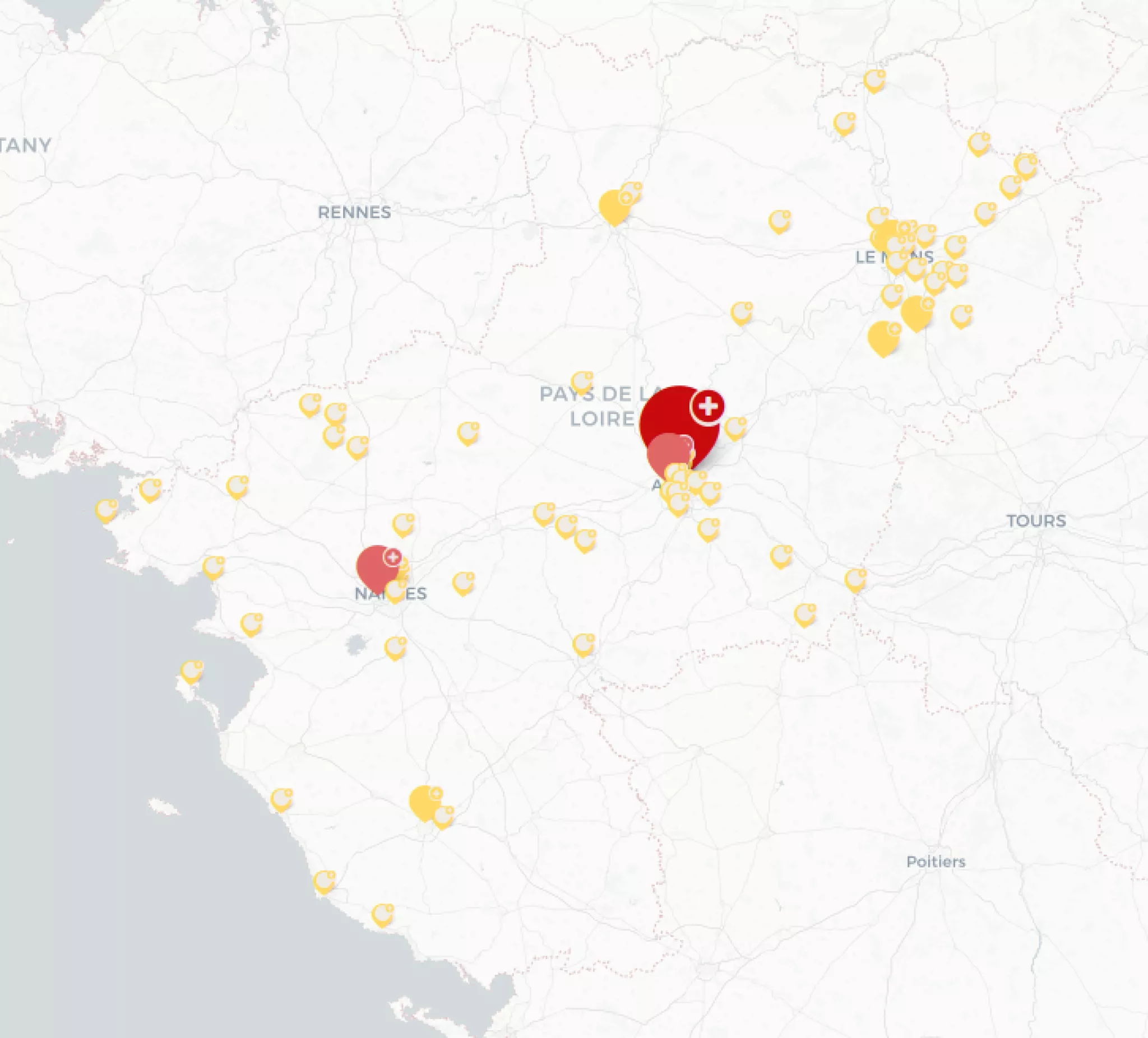 Carte des Pays de la Loire avec des pictos qui indiquent les associations locales